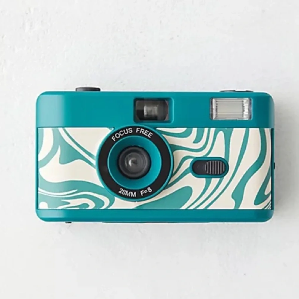 Retro UO 35mm Flash Camera